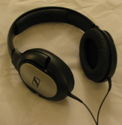 Sennheiser HD 201 headphones